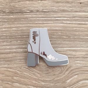 Boot pin